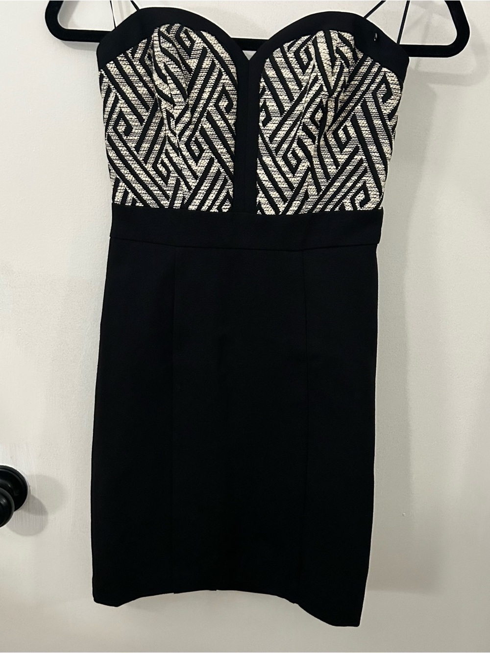 Guess Vixen Strapless Sweetheart Mini Dress Geometric Tapestry Size 4 Sheer Back - Picture 2 of 10